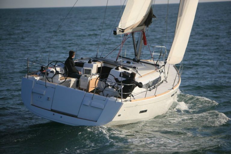 439a
